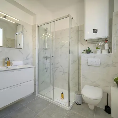 Apartment Immogroom - Bright And Modern With A-c Cannes